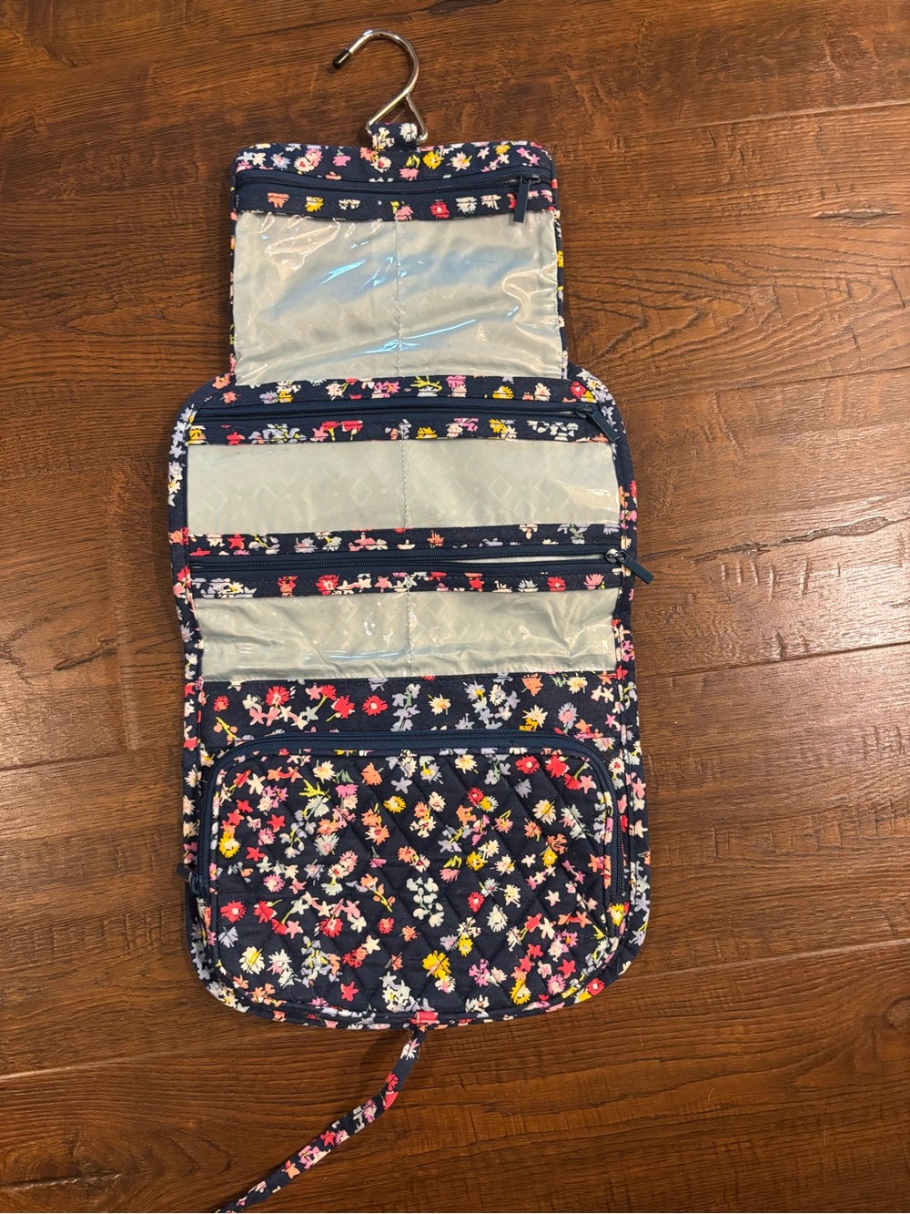 Vera Bradley Hanging Travel Organizer Bag
